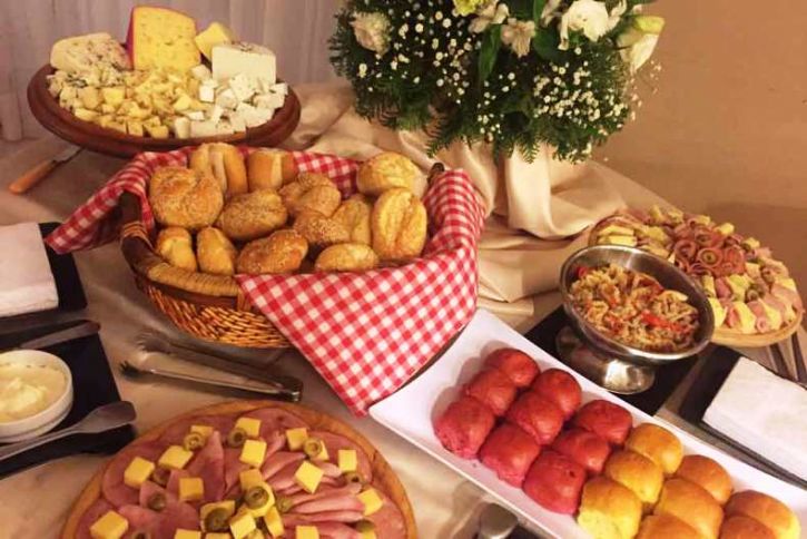 Vittrine Produtora de Eventos e Prestadora de Serviços Vittrine Produtora de Eventos e Prestadora de Serviços